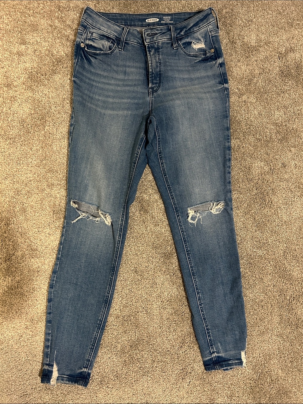 Distressed Skinny Jeans